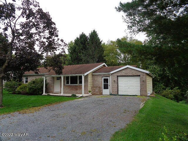 1st image of 703 S Armory Dr