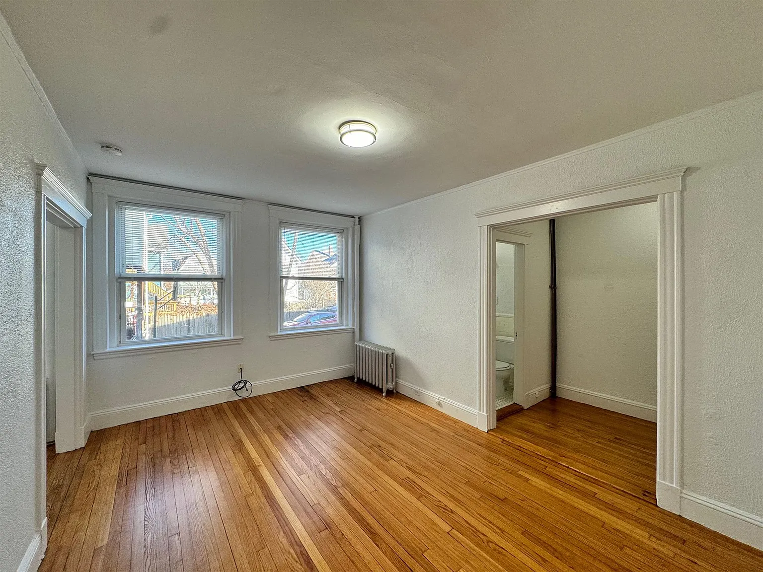 162 Maple St — Photo 2