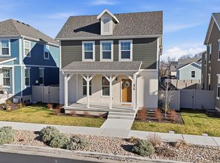 979 W Shoreline Dr, Layton, UT 84041