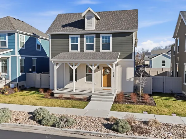 979 W Shoreline Dr, Layton, UT 84041