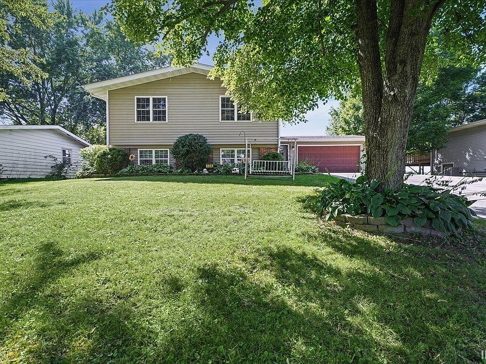 1st image of 534 Robyn Rd