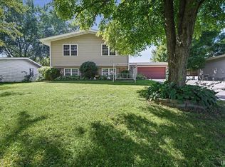 534 Robyn Rd, Valparaiso, IN 46385