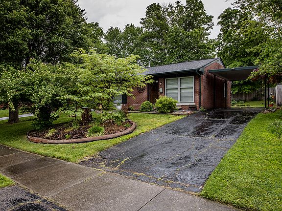 2nd image of 2053 Saint Teresa Dr