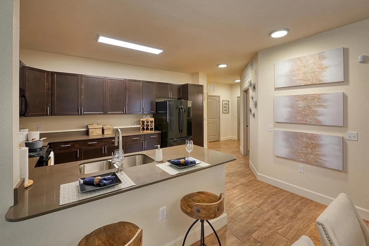 Building Photo - M2 Apartments