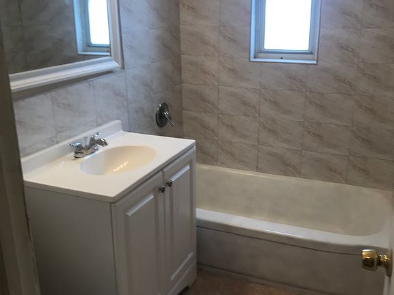 5th image of 1103 E 221st St