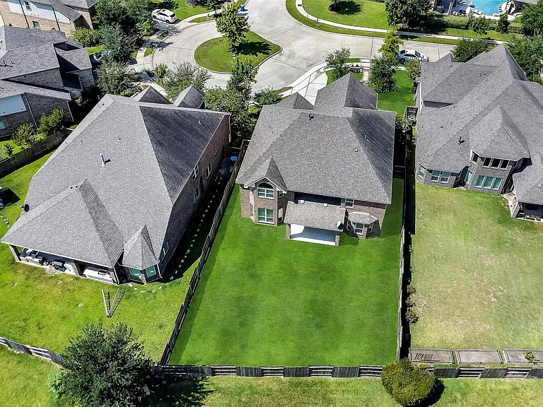16706 Chestnut Square Dr — Photo 42