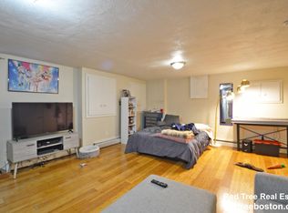 10 Breed St #1A, Boston, MA 02128
