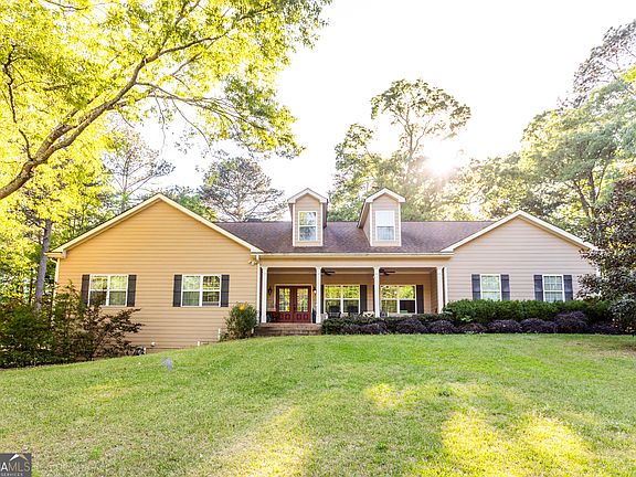 3rd image of 1023 Echo Valley Ct