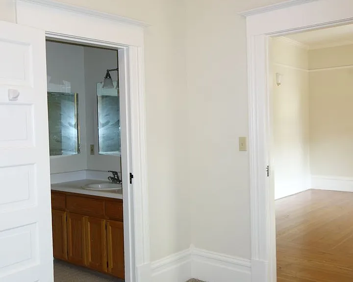 311 Main St — Photo 24