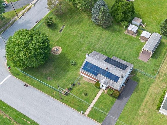 3rd image of 2660 Mill Rd