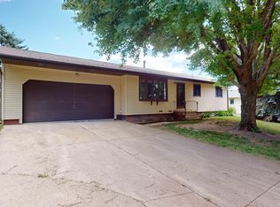 806 S Kastner Dr, Holstein, IA 51025