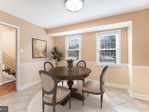 4th image of 7432 Larne Ln