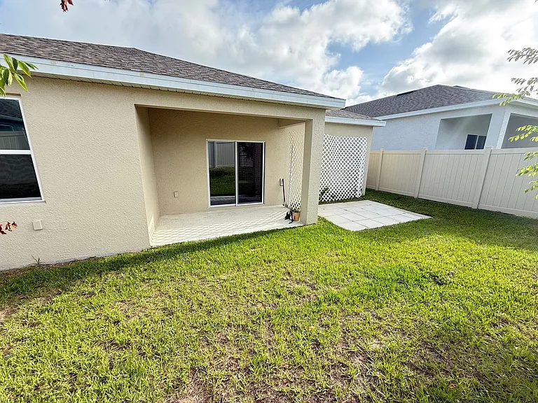 405 Eventide Ave — Photo 32