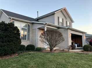 211 Malibu Dr, Romeoville, IL 60446