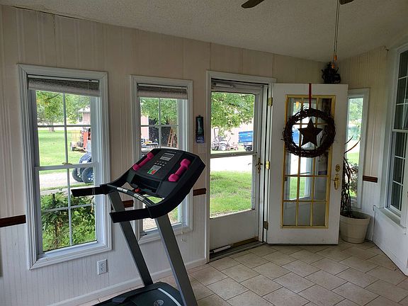 5th image of 225 E Largo St