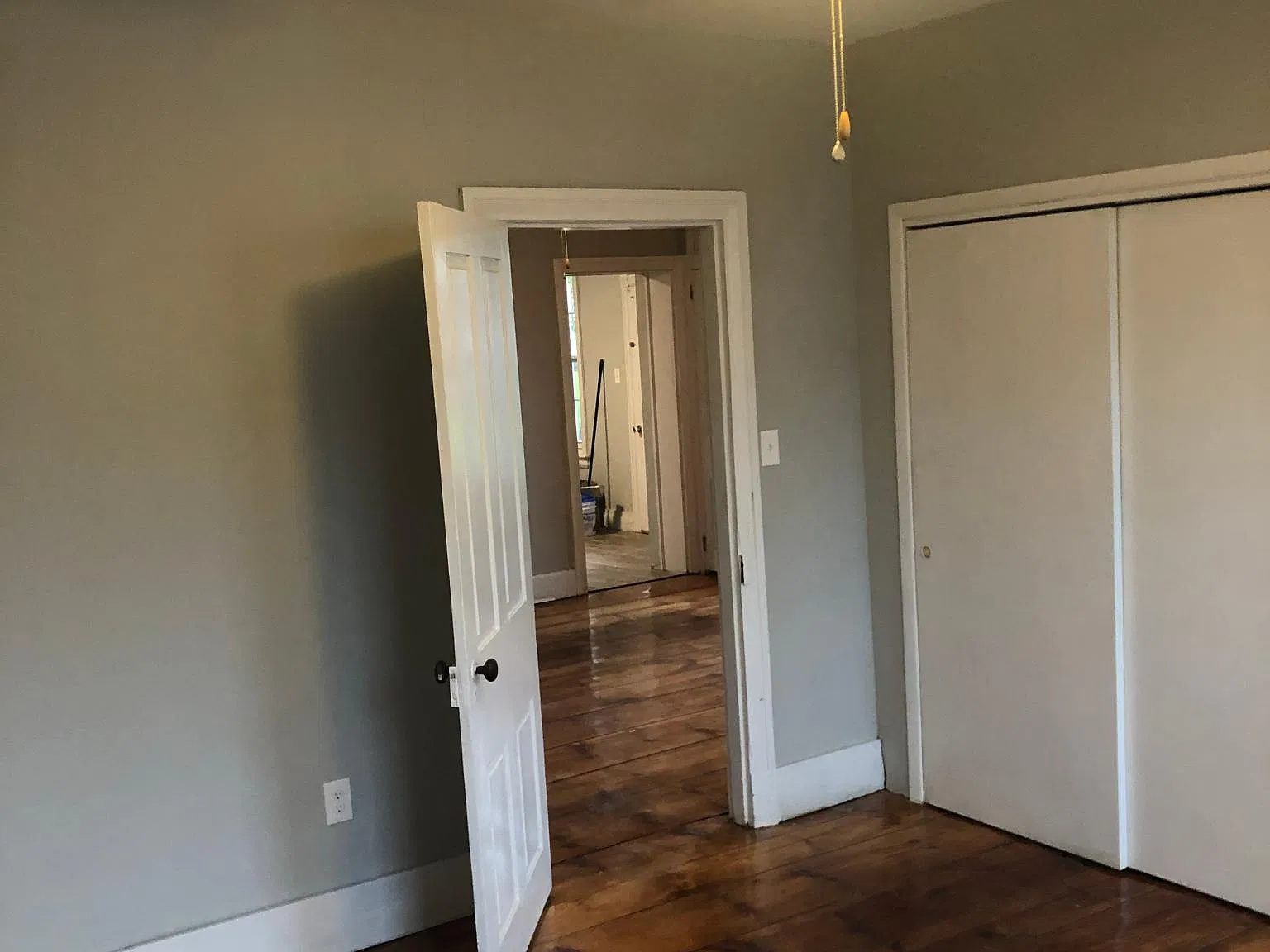 143 E Main St — Photo 4
