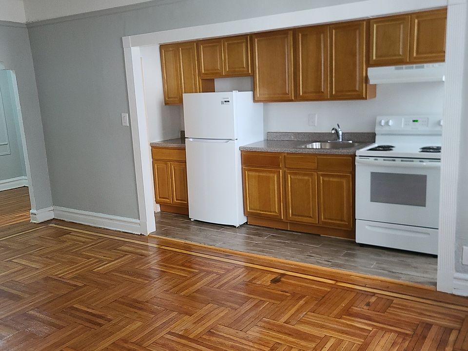 1st image of 832 Ocean Ave #1E