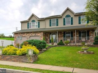 4996 Pheasant Run Ct, Douglassville, PA 19518