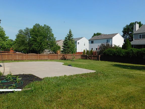 5th image of 2415 Fleetwood Dr