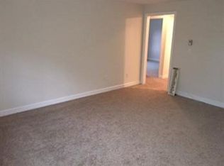 225 Mansfield Ave APT 3, Norton, MA 02766
