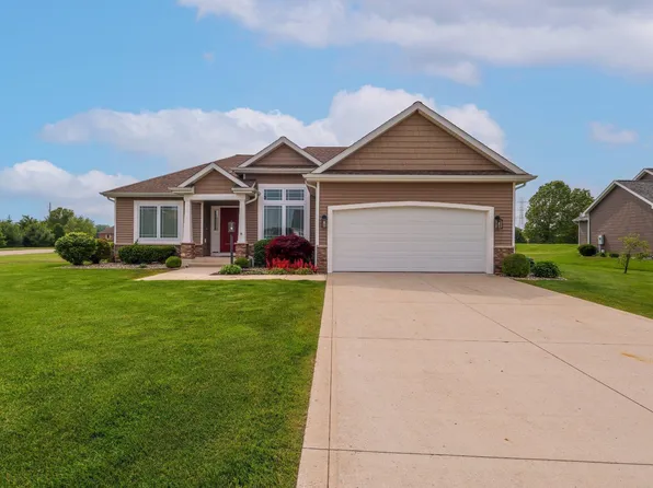 50773 Villa Dr, Granger, IN 46530