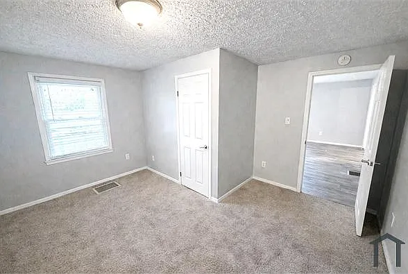 2015 W Wilkins St — Photo 9