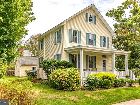 11 S Lanning Ave, Hopewell, NJ 08525