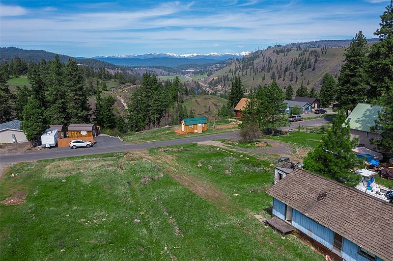 2nd image of 490 Morrison Canyon Lane