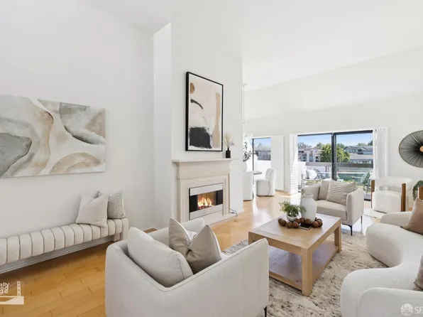 838 Balboa Ln, Foster City, CA 94404