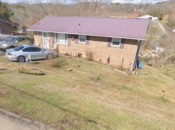 133 Blue Bell Dr, Kingsport, TN 37660