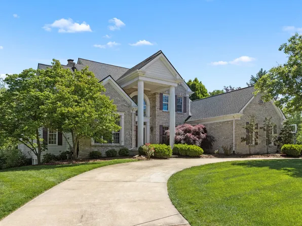 418 Pine Bend Dr, Chesterfield, MO 63005