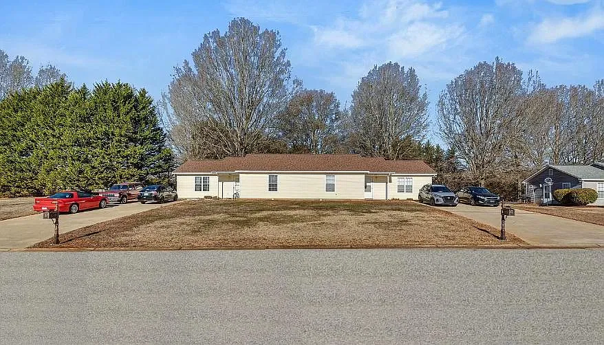 333 Toy Ln