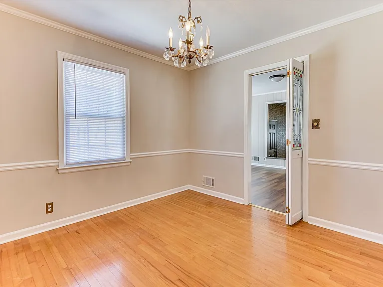 2705 Bolling Rd — Photo 27