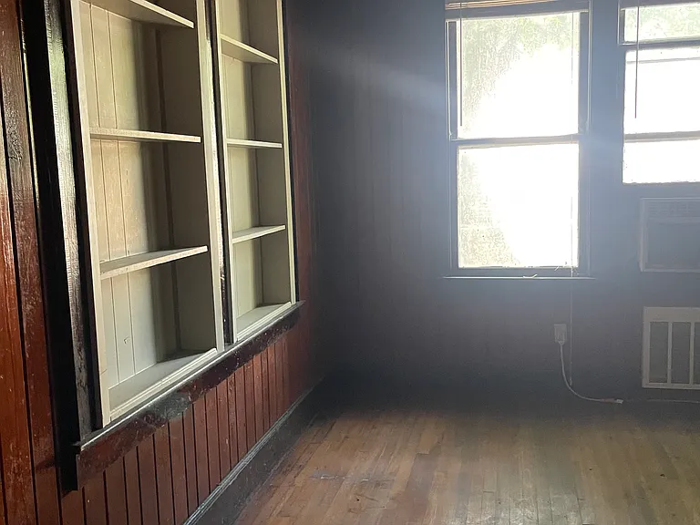 305 J.t. Polk Dr — Photo 32