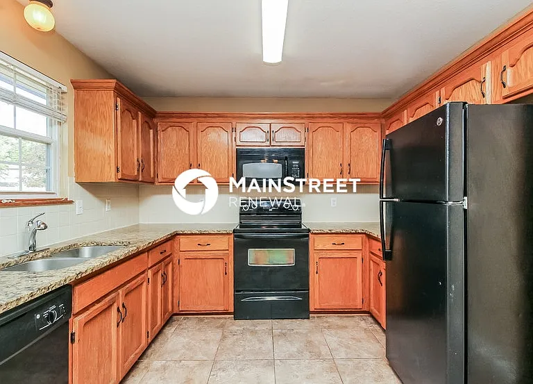 18508 E Blackhawk Trl — Photo 5