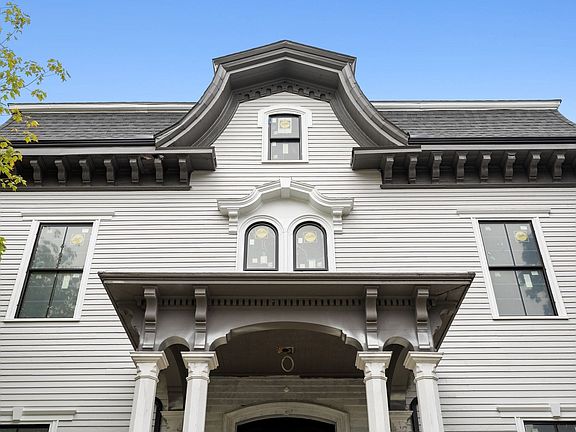 5th image of 93 Moreland St #1