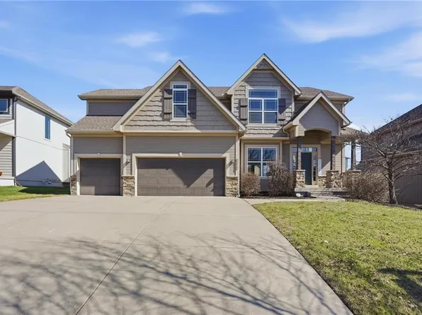 8050 NE 100th Ter, Kansas City, MO 64157