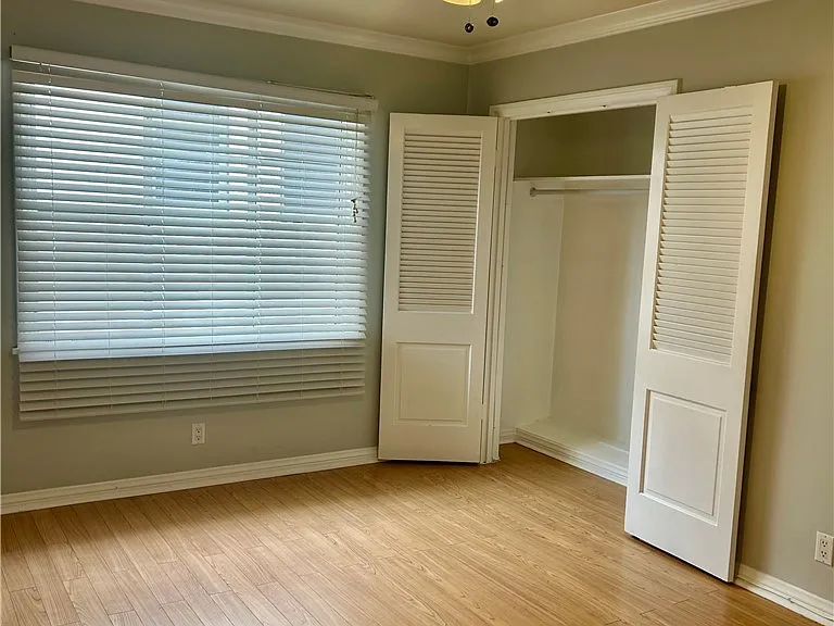 441 S Doheny Dr — Photo 10