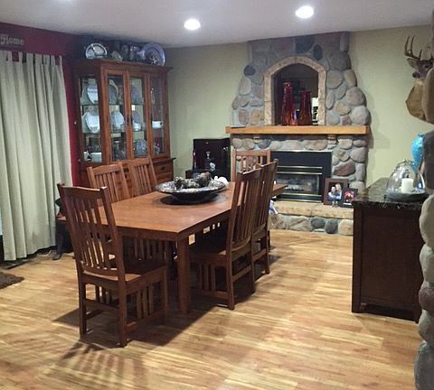 Dining room w/ gas fireplace