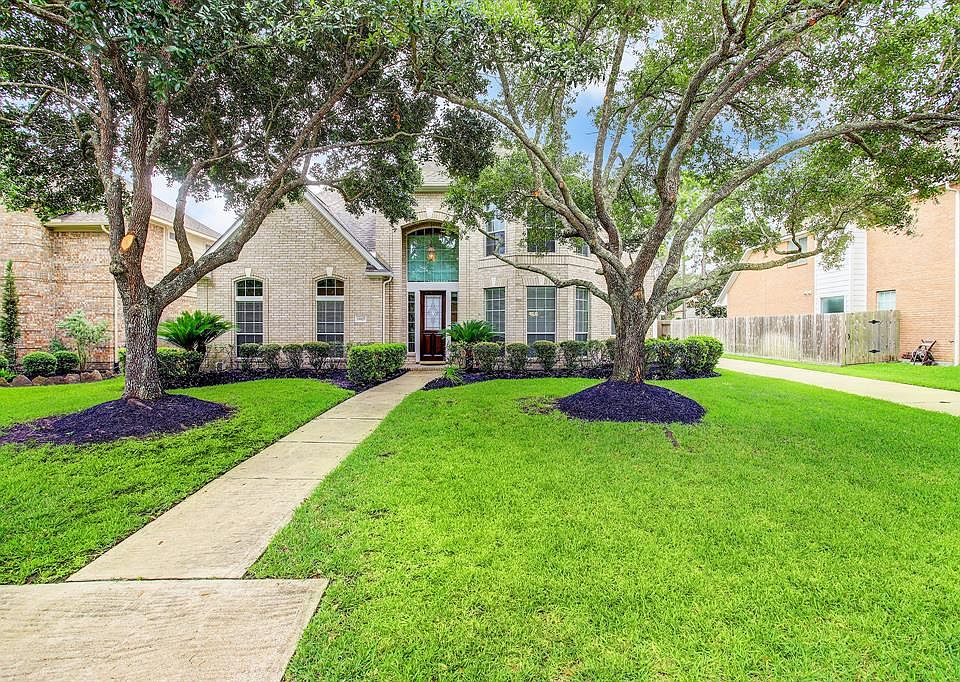1st image of 19107 Littonwood Ct