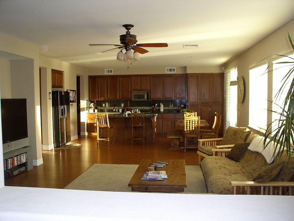 family room/kitchen