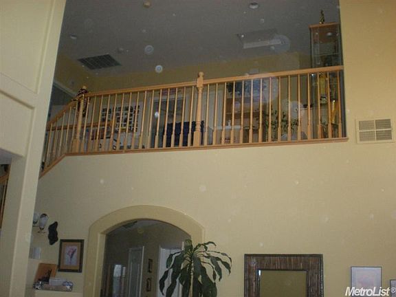 4th image of 1503 Olympic Cir