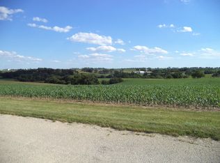 Stonewood Ln, Darlington, WI 53530