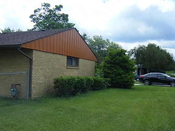 3rd image of 1740 Haft Dr