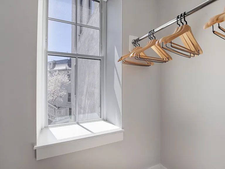 300 Somerville Ave #C — Photo 11