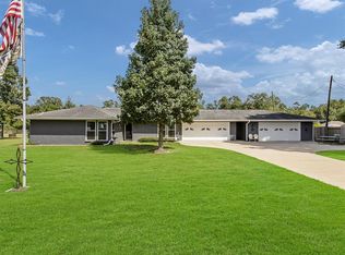 13 Vine St, New Caney, TX 77357