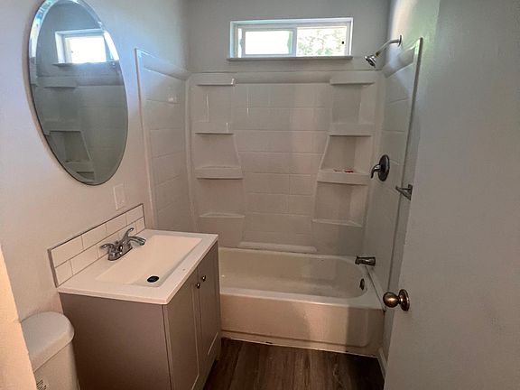 2nd image of 153 4th St #10