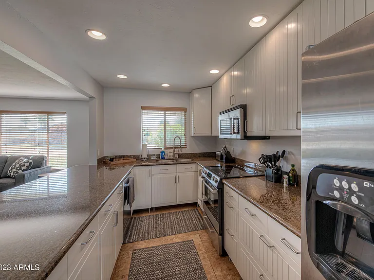 6908 E Edgemont Ave — Photo 6