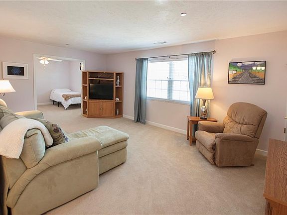 5th image of 2885 Pease Dr APT 210