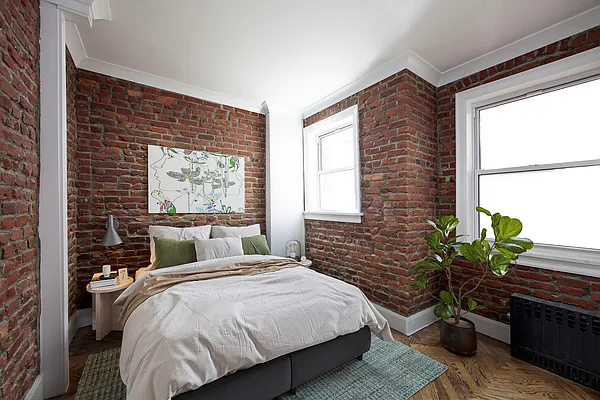 Rented by R New York | media 13